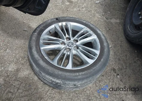 2015 Toyota Camry Se z USA, uszkodzony, nr VIN 4T1BF1FK9FU066534